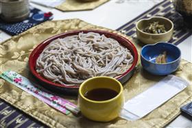 純史さんが腕を振るった出来立ての蕎麦