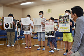 田野小学校6年生による増田巡査についての発表を聞きました。