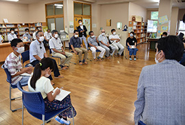 高串地区役員の皆さまと田野小学校の6年生と意見交換をしました。