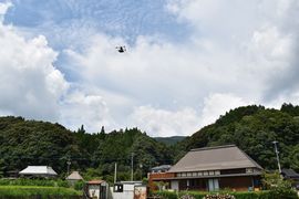 物流ドローンSCOL号の飛行の様子。