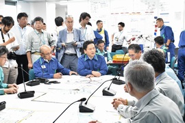 災害対応の慰労のため佐賀県有明海漁業協同組合が来庁④