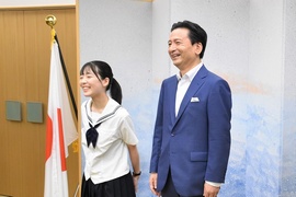 第23代高校生平和大使の川﨑花笑さんが来庁④