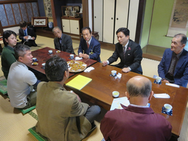 民泊会の皆さんと意見交換をしました