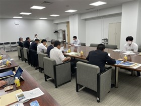 青森県庁