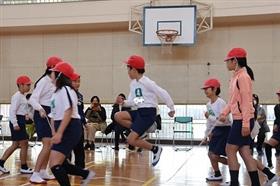 8の字とび画像（千代田東部小）1