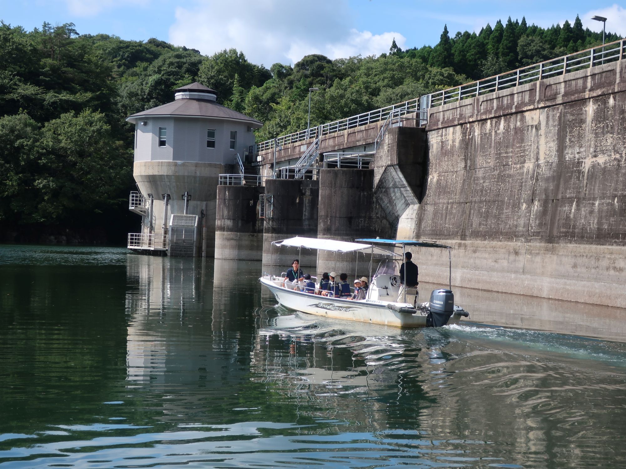 北山ダム巡視船(探検)