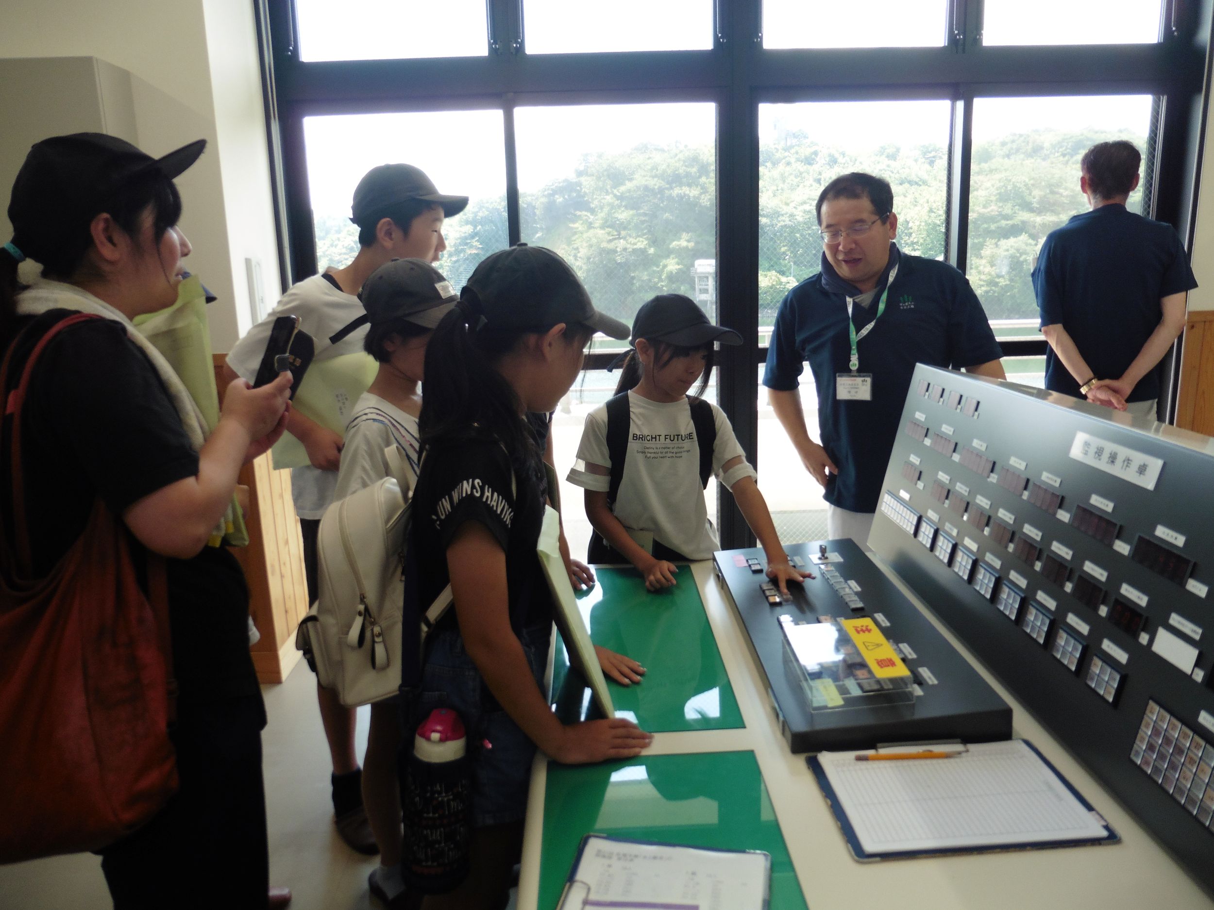 北山ダムゲート操作(体験)