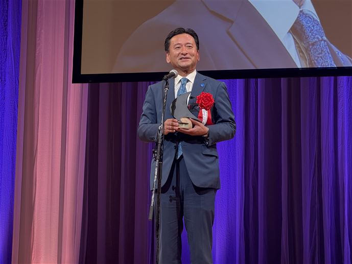 01_知事写真①