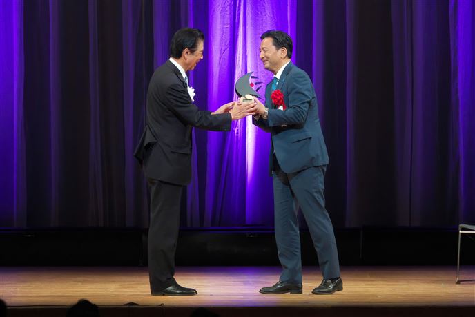 福井新聞社①