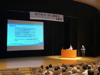 講演会写真