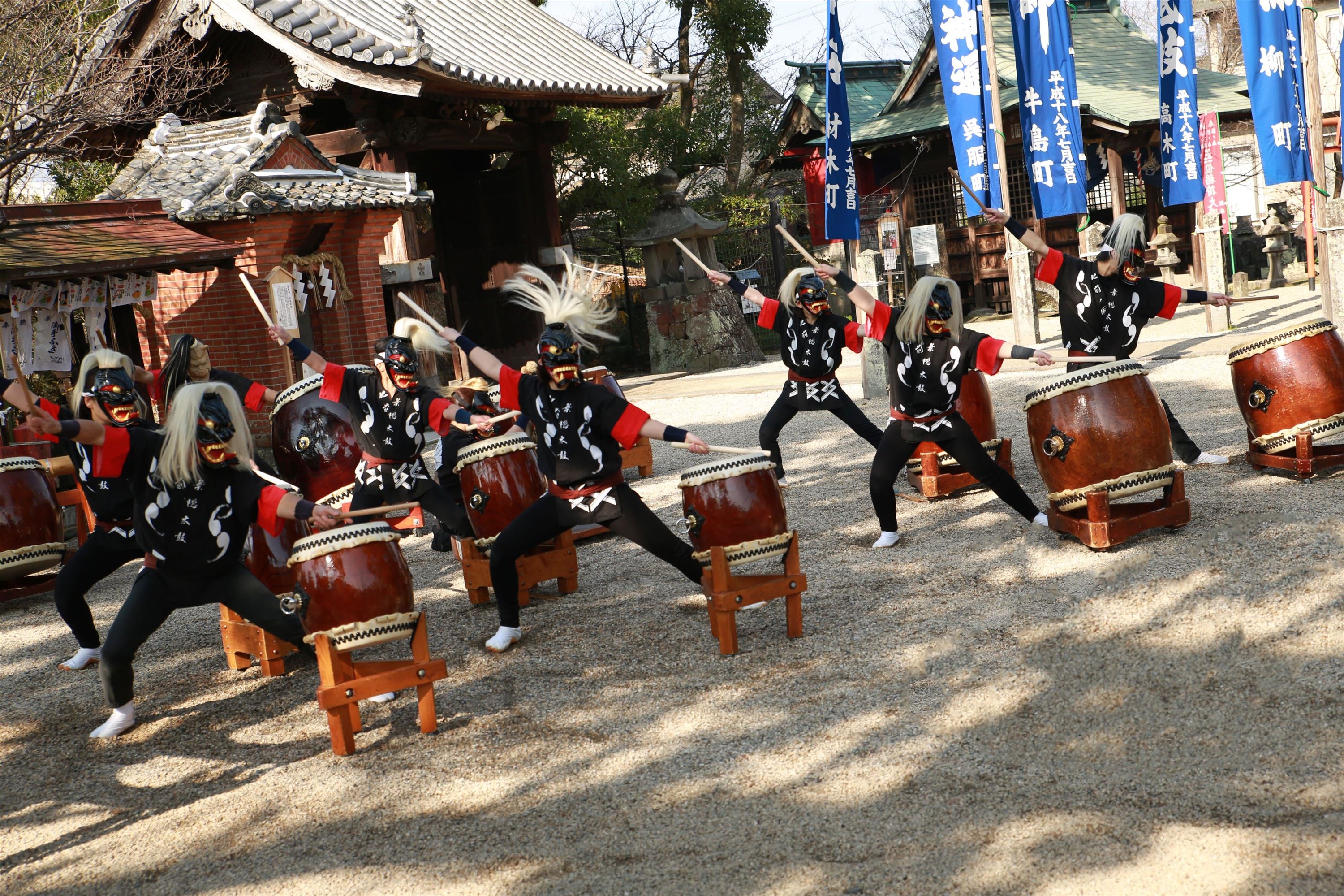 葉隠太鼓保存会　写真(1)SMALL_19289_marked