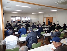 佐賀県の取組の説明、意見交換の様子