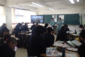 伊万里木材市場からの説明