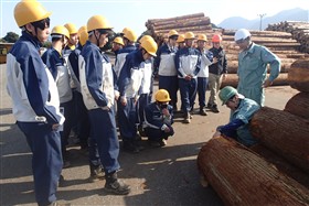 材の評価の仕方について指導