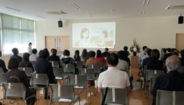 センター長写真