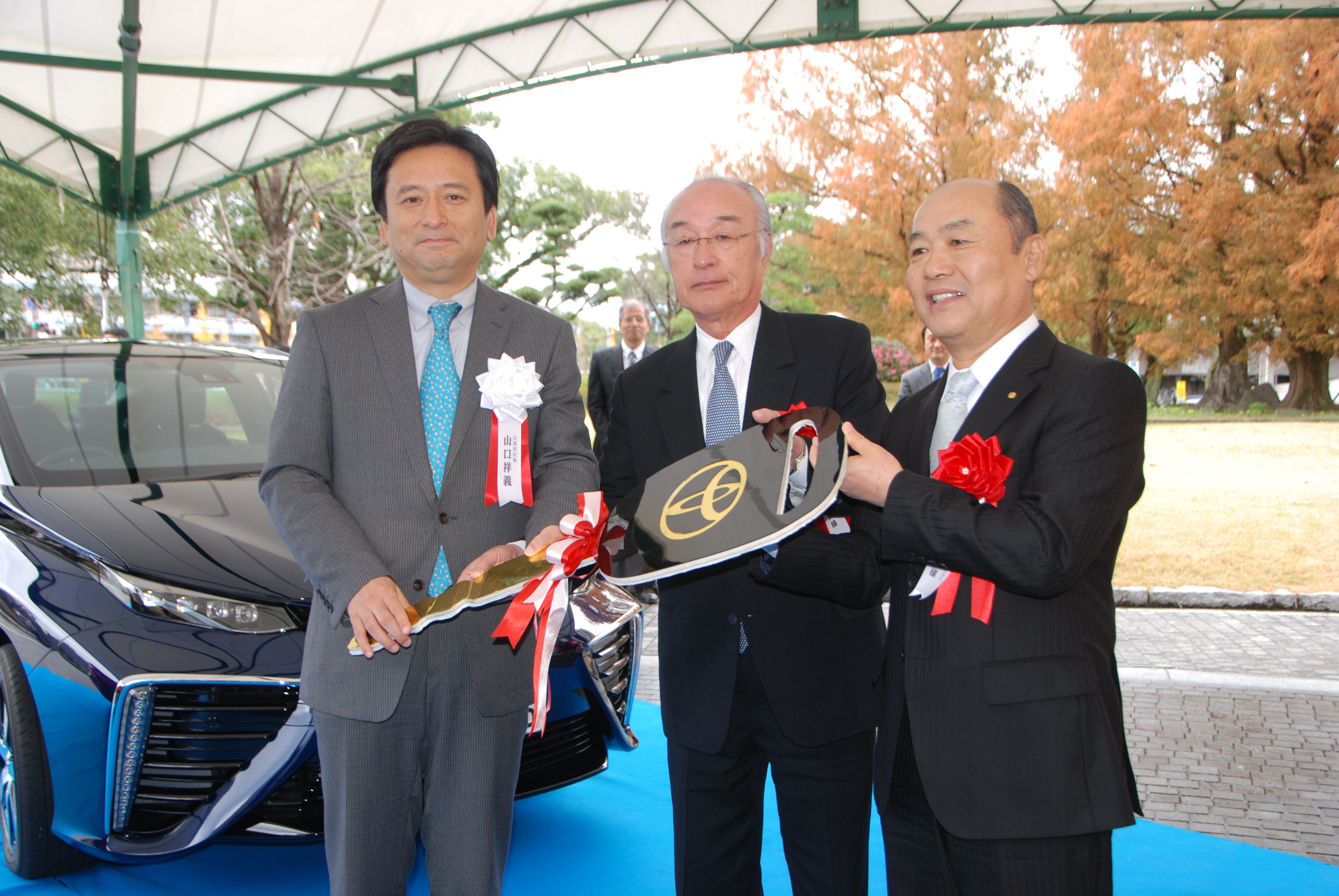 燃料電池自動車(FCV)納車式を開催しました / 佐賀県