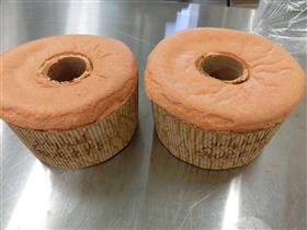 試作品(ピンク米粉シフォンケーキ)