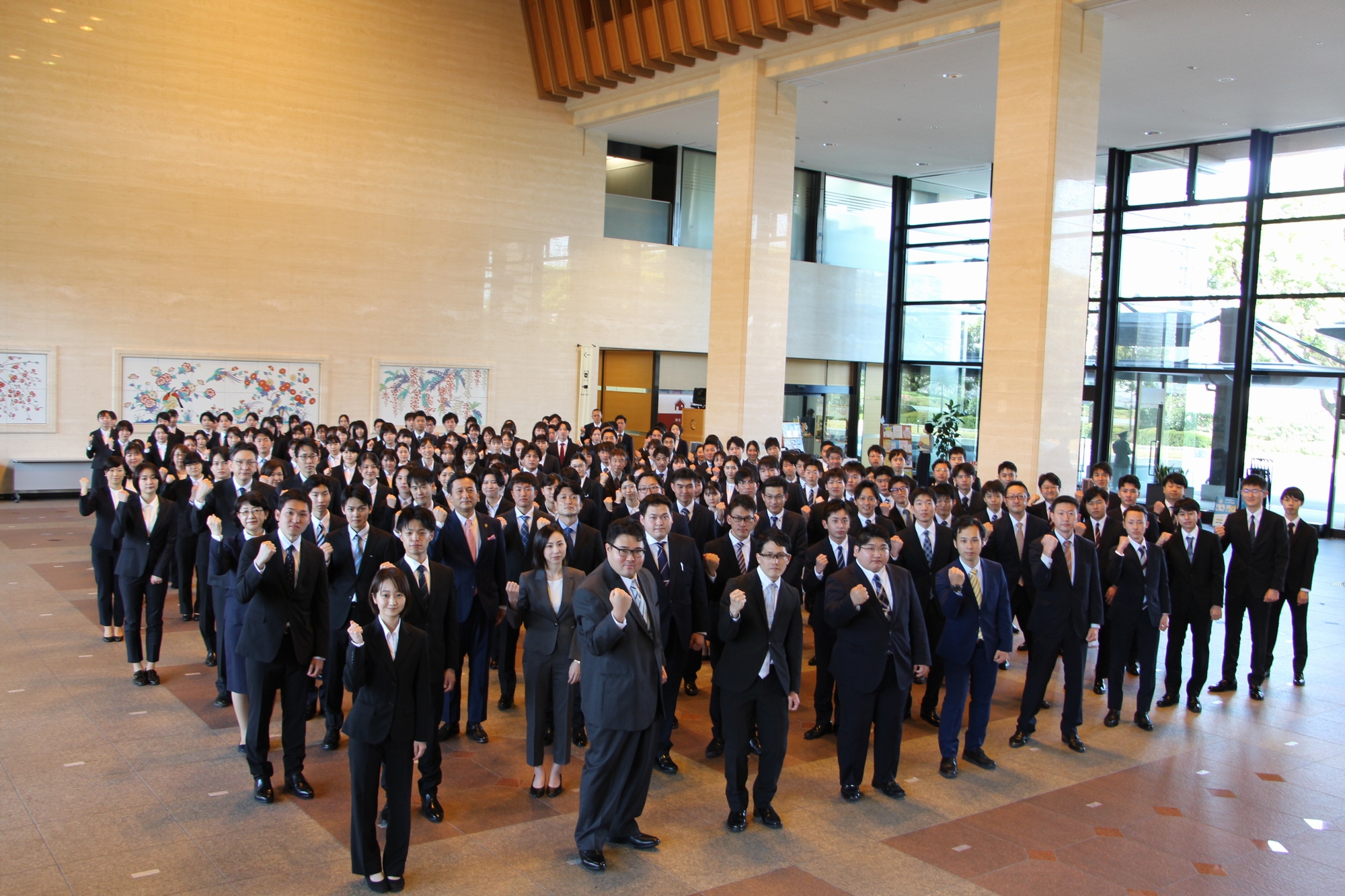 令和４年度新規採用職員辞令交付式が行われました