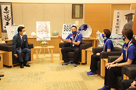 久光スプリングスの選手が山口知事を訪問されました。