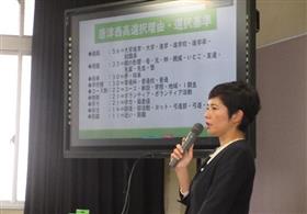 保護者向け講話の様子2枚目>