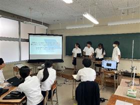 発表の様子2枚目