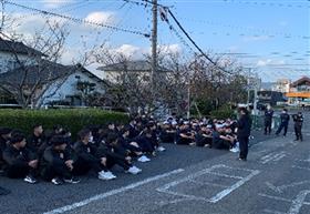 学校での集合の様子