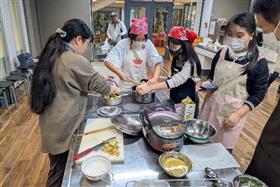 陶芸教室の様子2枚目