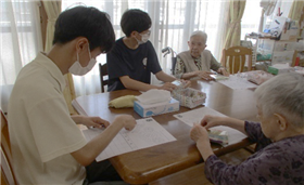 福祉施設へ訪問した様子