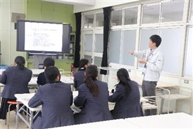 出前講座の様子3枚目