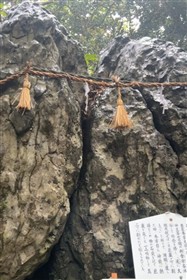 境内にある太閤石