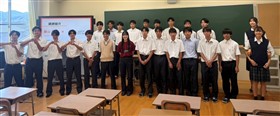 講師の先輩と記念撮影