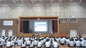 山口和範先生の講演会の様子2枚目