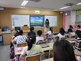 サムサン初等学校の授業風景